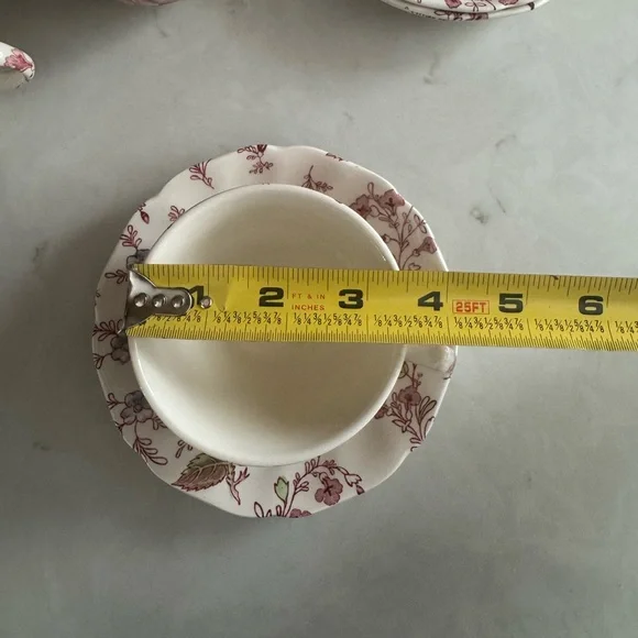 Vintage Johnson Bros. Rose Chintz Tea Cup & Saucer  Made In England Set of 4 - Picture 7 of 9